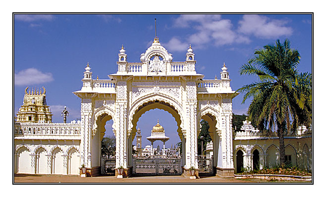 'Mysore Palace, Indien' von Kurt Salzmann